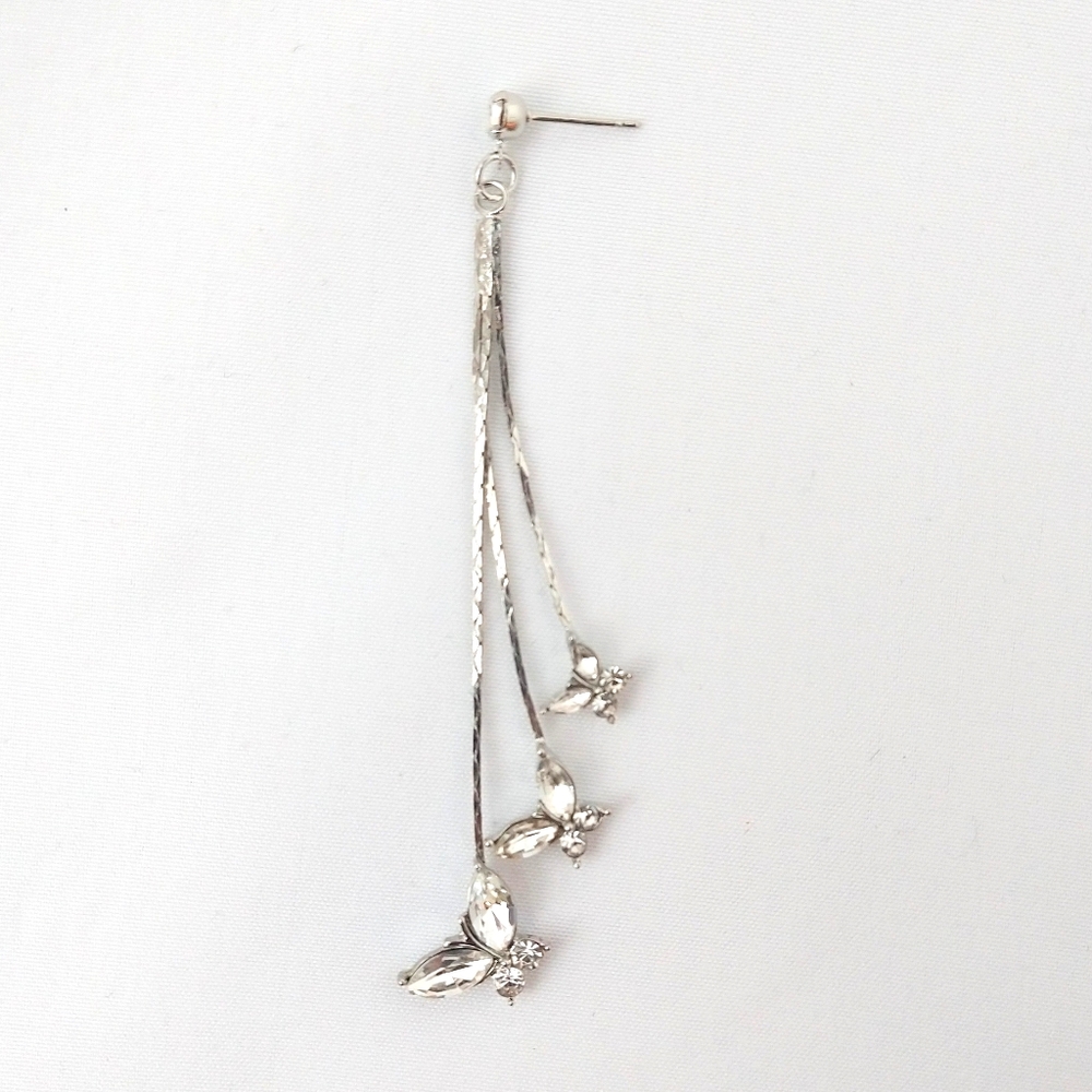 NEW Silver 3 Stranded Layered Butterfly Earrings - Picture 3 of 3